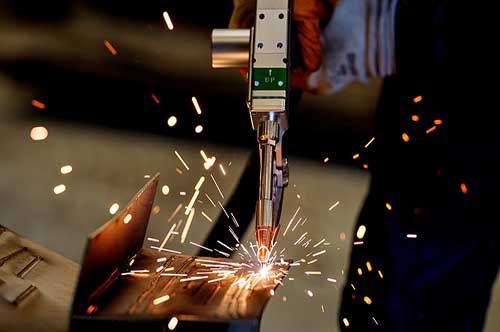 五金行业应用激光切割机的优势